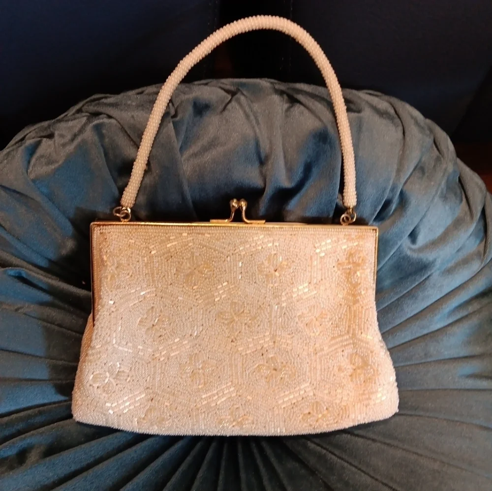 Vintage 80's LA Regale LTD White Beaded korea  Handbag